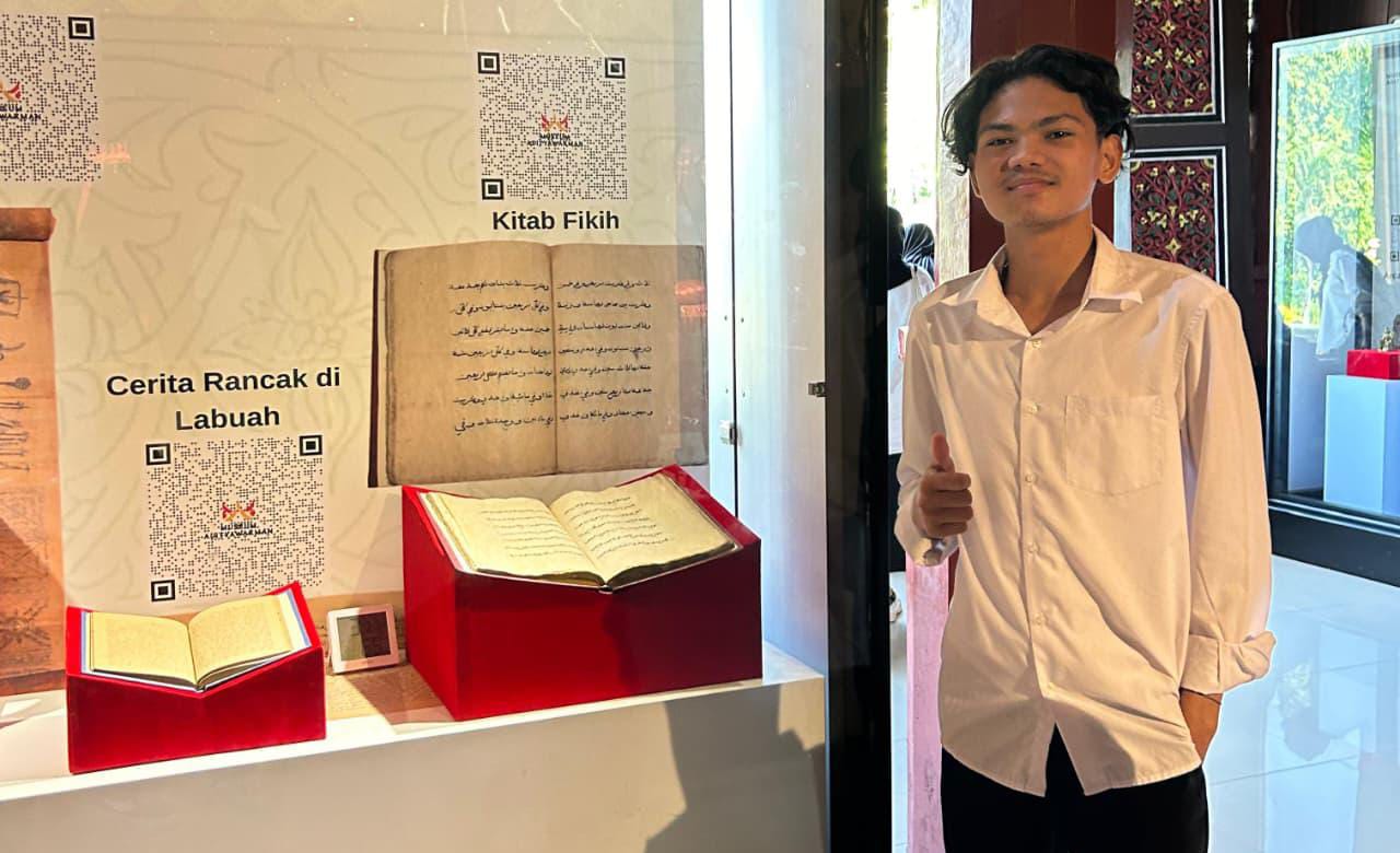 Penulis: Ari Yuliasril